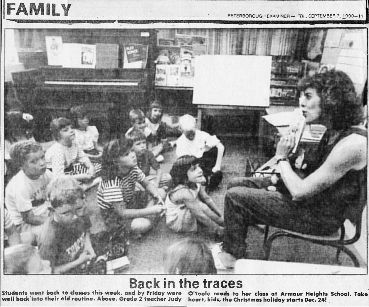 1990 Sept 7 Judy O'Toole Grade 2 reading to class