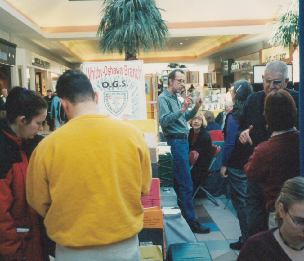 Oshawa_mall_display_4.jpg