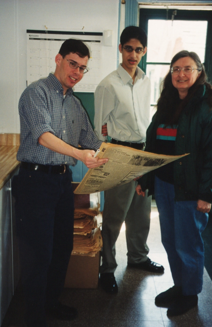 Charles_Taws_Anne_Delong_and_volunteer_Richard_Gray_c.jpg